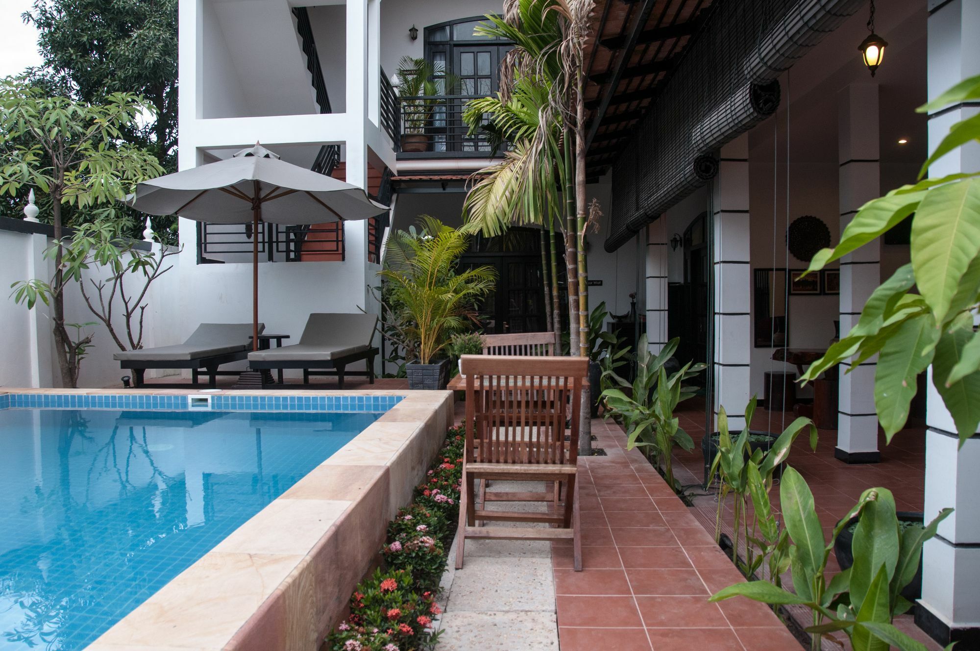 Private Boutique Home With Pool, The Fin Inn Сіємреап Екстер'єр фото